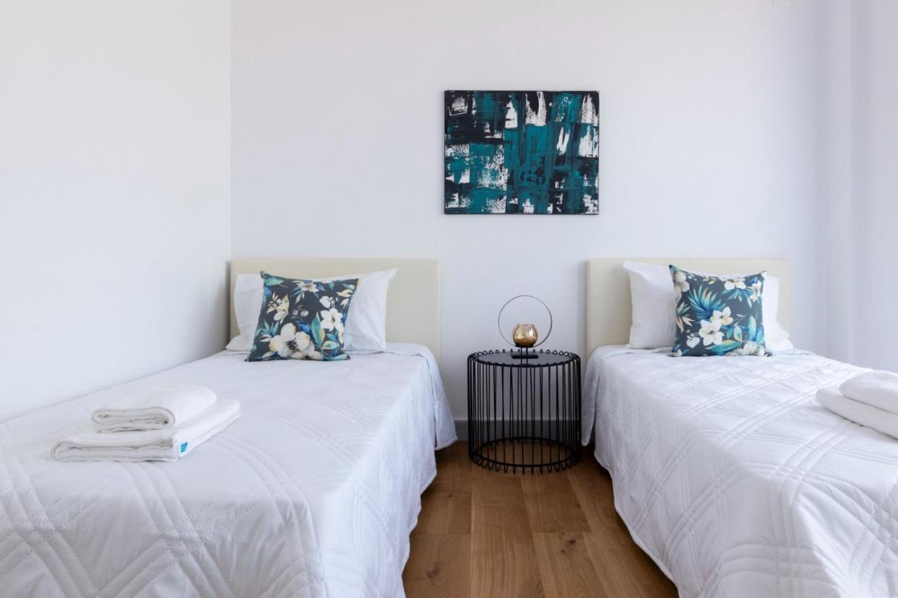 Premier 401 3 Bed Villa Paphos ภายนอก รูปภาพ
